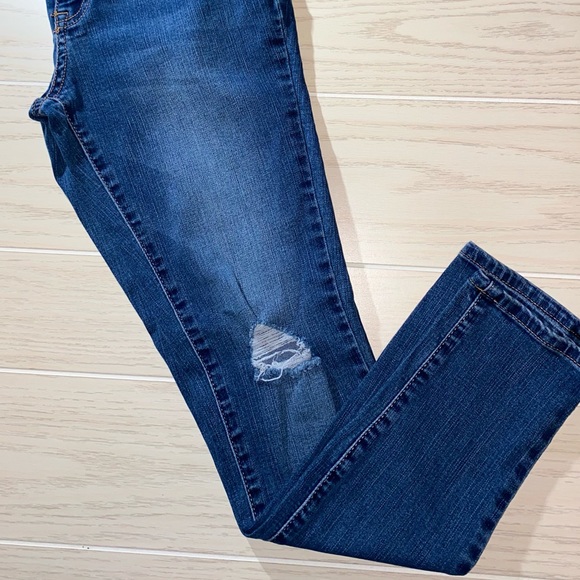 Aero Jeans - Picture 2 of 12